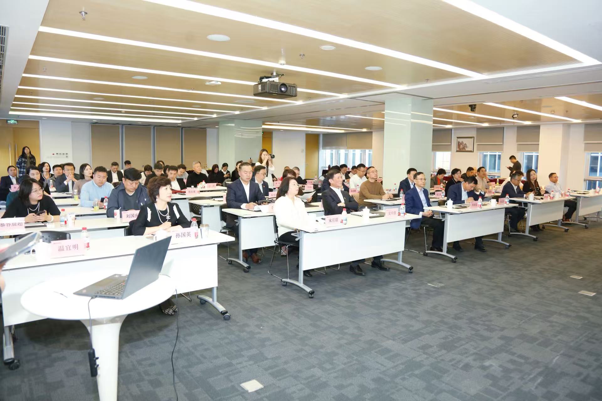 2916b09f8c7b14eee9782ad47a2f3d2e.jpg 2916b09f8c7b14eee9782ad47a2f3d2e.jpg